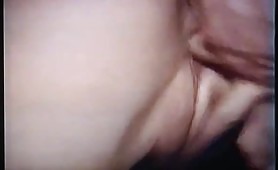 Due lesbiche arrapate in scena porno vintage