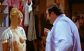 Gloria Guida e Ilona Staller aka Cicciolina in scene di sesso nudo vintage